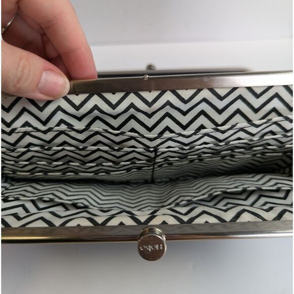 HOBO Lauren Floral Embossed Black Leather Clutch Folding Wallet Bag - Picture 7 of 8